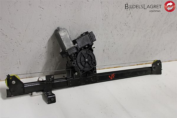 1682180480 : Fensterhebermotor und Fensterheber - Autoparts24