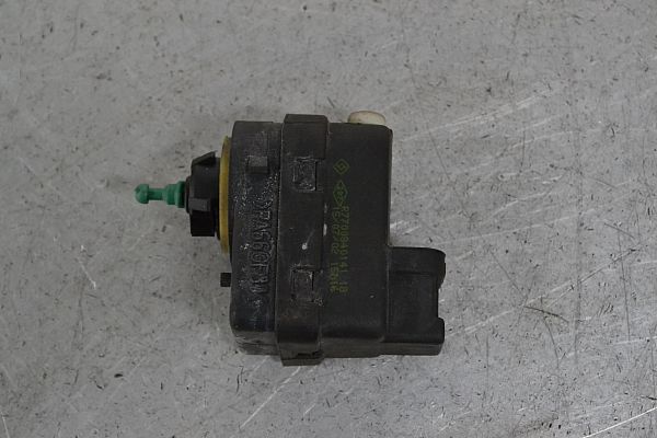 Headlight level adjustment motor