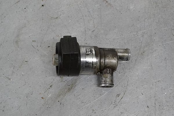 Air supply valve AUDI 100 Avant (4A5, C4)