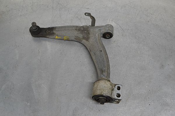 Bærearm forrest nederst SAAB 9-3 (YS3F, E79, D79, D75)