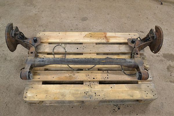 Rear axle assembly - complete OPEL ASTRA H Estate (A04)