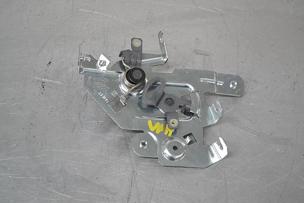 93862244 : Håndtag - indvending og Dørlås - Autoparts24