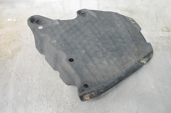 Center under tray cover