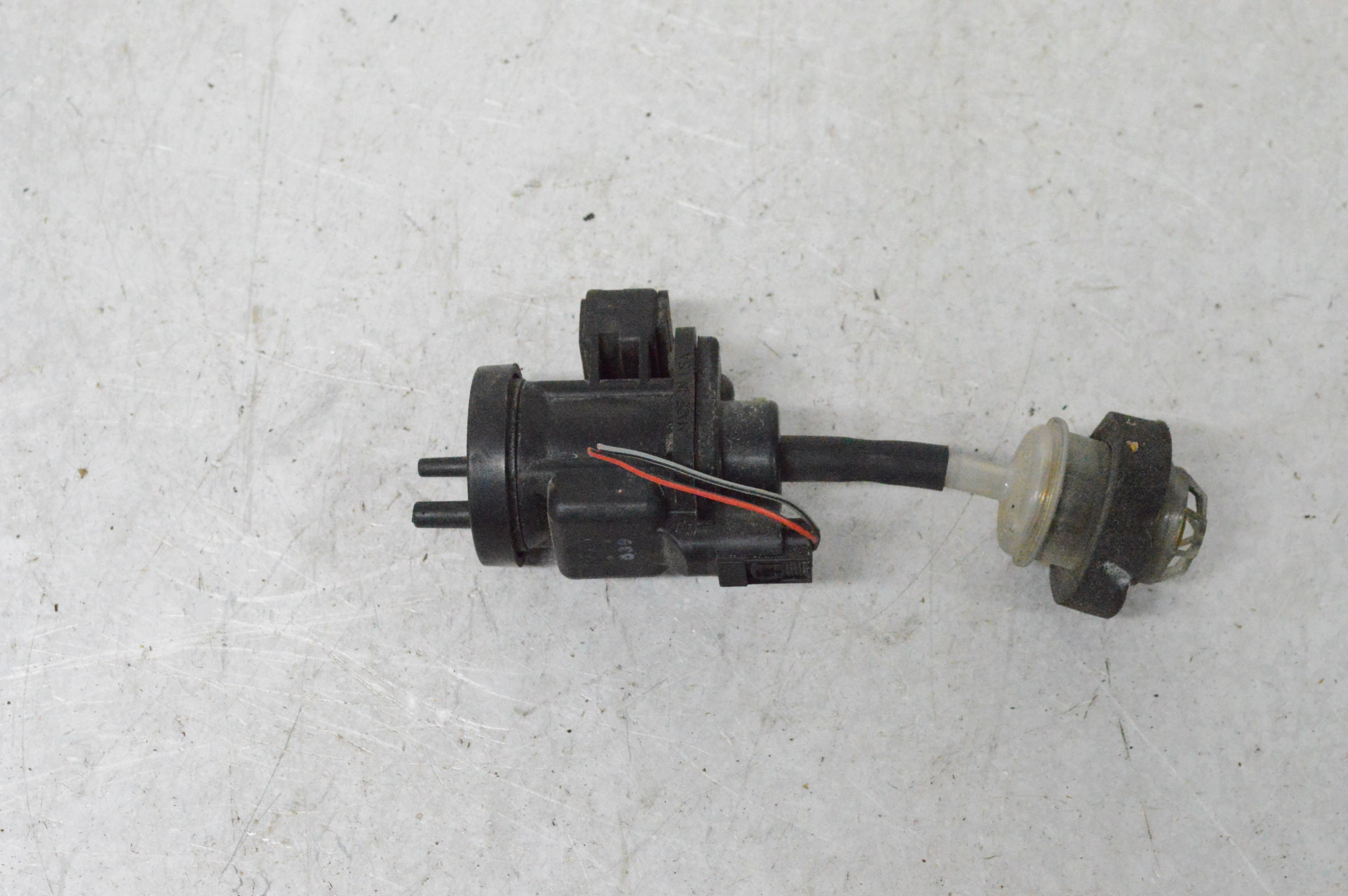 0005450427 : Vakuum ventil und Druckregler - Autoparts24