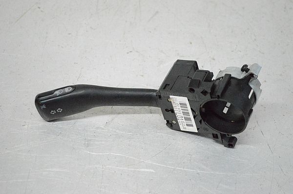 commutateur de clignotant SEAT LEON (1M1)