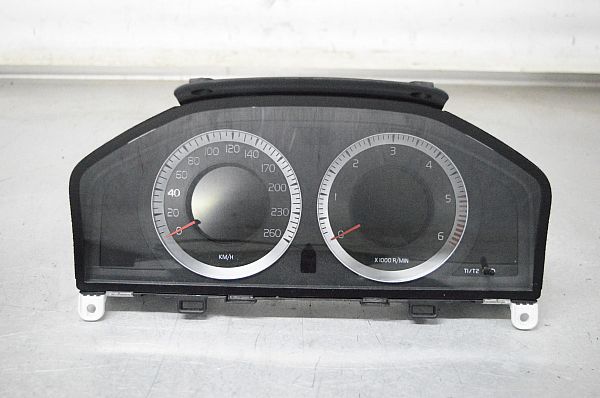 Instrumentbræt VOLVO V70 III (135)