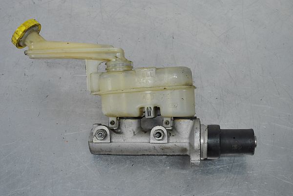 Brake - Master cylinder CHRYSLER TACUMA Mk II (GS)