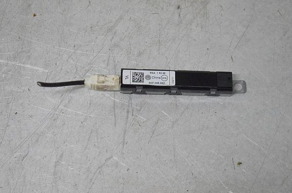 amplificateur d'antenne VW PASSAT Estate (365)