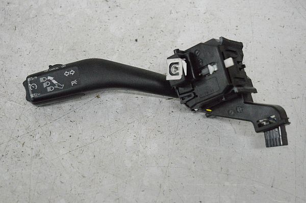 Bryter ratt blinklys / lys VW TOURAN (1T1, 1T2)