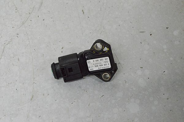 common rail (Injectie) / Verstuiver Brug VW TIGUAN (5N_)