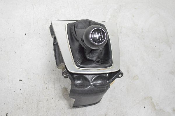 Gear shifter trim