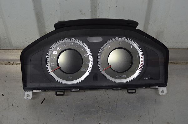 Instrumentbræt VOLVO V70 III (135)