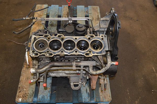 Engine block VOLVO XC90 I (275)