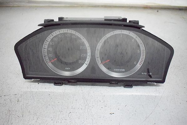 Instrumentbræt VOLVO V70 III (135)