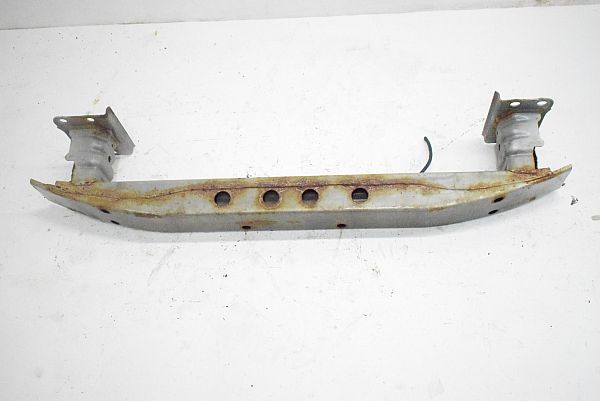 Front bumper - untreated TOYOTA AVENSIS Estate (_T25_)