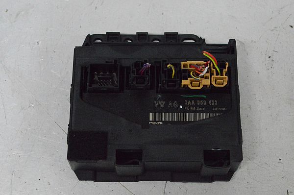 Module de contrôle de confort VW PASSAT Estate (365)
