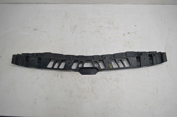 Radiator cooling fan shroud