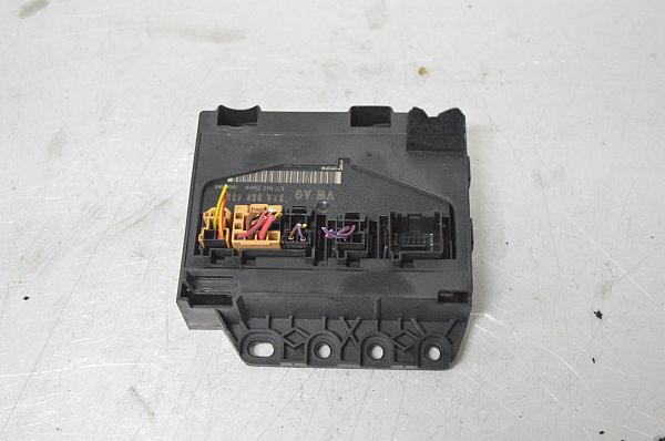 Module de contrôle de confort VW PASSAT Estate (365)