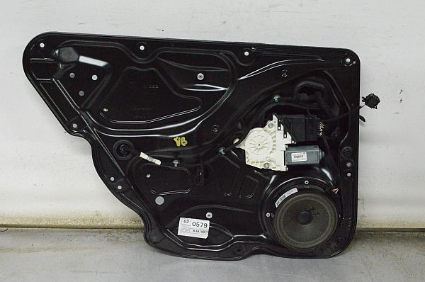 Silnik podnoszenia szyby VW PASSAT Estate (3C5)