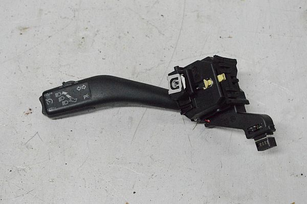 Bryter ratt blinklys / lys VW TOURAN (1T1, 1T2)