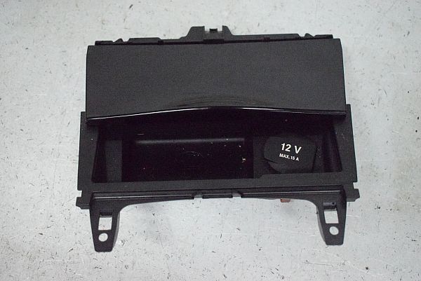 Car ashtray