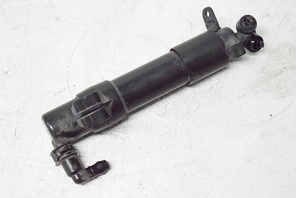 Headlight washer spray nozzle