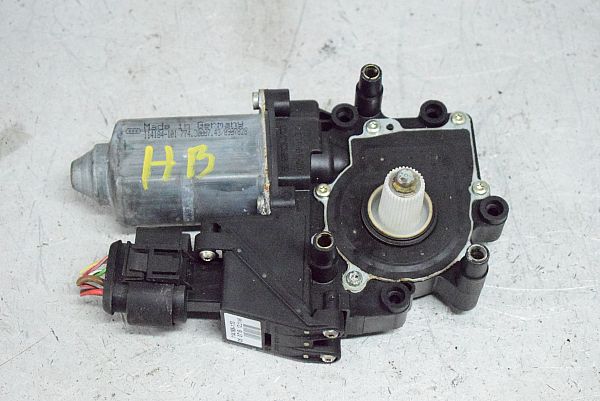 Moteur de Leve Vitre électrique AUDI A4 Avant (8D5, B5)