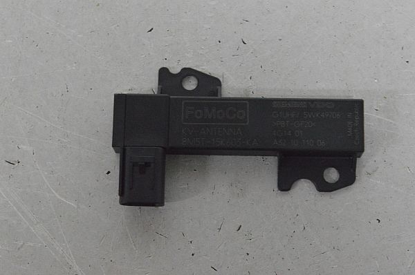 Wzmacniacz antenowy FORD S-MAX (WA6)