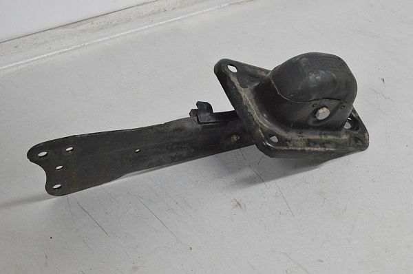 1T0505226F : Bærearm bag - Autoparts24