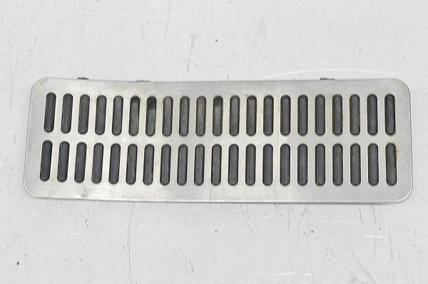 Footrest dead pedal
