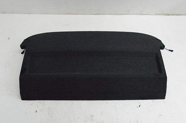 Parcel shelf