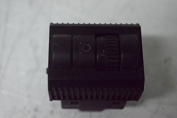 Headlight level height control switch