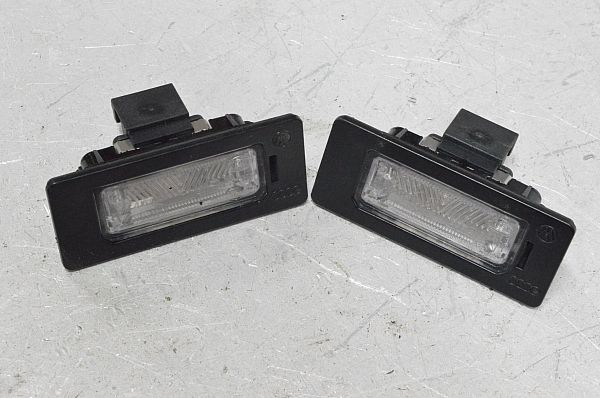 Feux plaque immatriculation AUDI A5 (8T3)