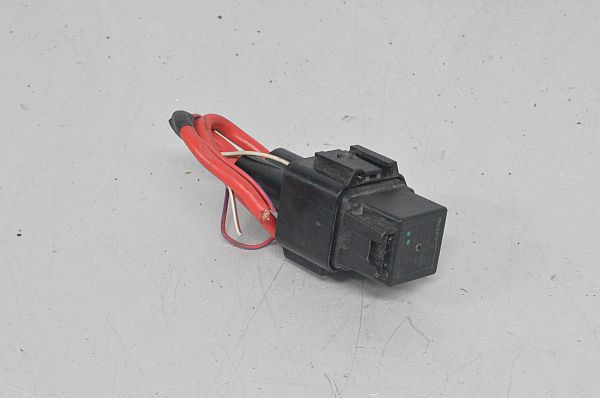 Coolant fan relay
