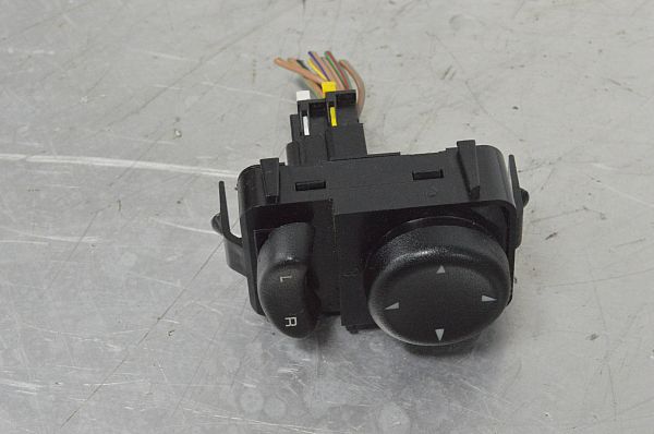 Lusterka boczne – pokrętło przełącznika regulacji CHRYSLER VOYAGER Mk III (RG, RS)