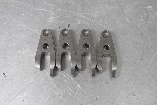 Fuel injector clamp holder
