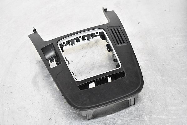 Gear shifter trim