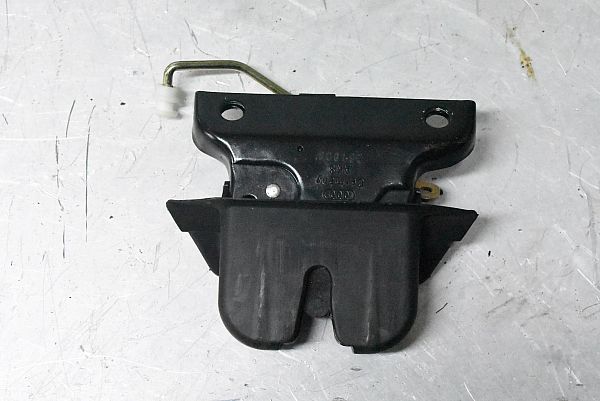 Tailgate lock