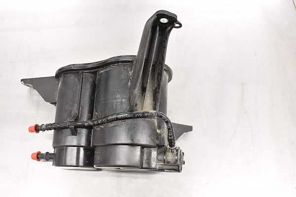 Fuel vapor canister