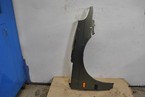 Front wing right SAAB 9-5 (YS3E)
