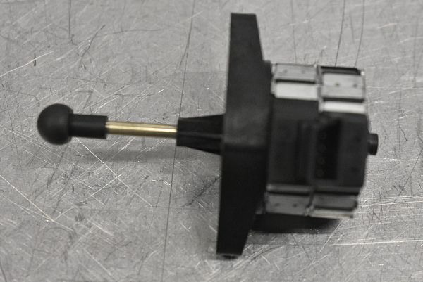 Światła – silnik regulacji BMW 3 Convertible (E93)