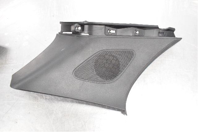 D pillar trim