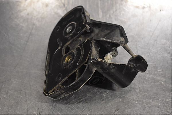 Door lock VW CADDY IV Box Body/MPV (SAA, SAH)