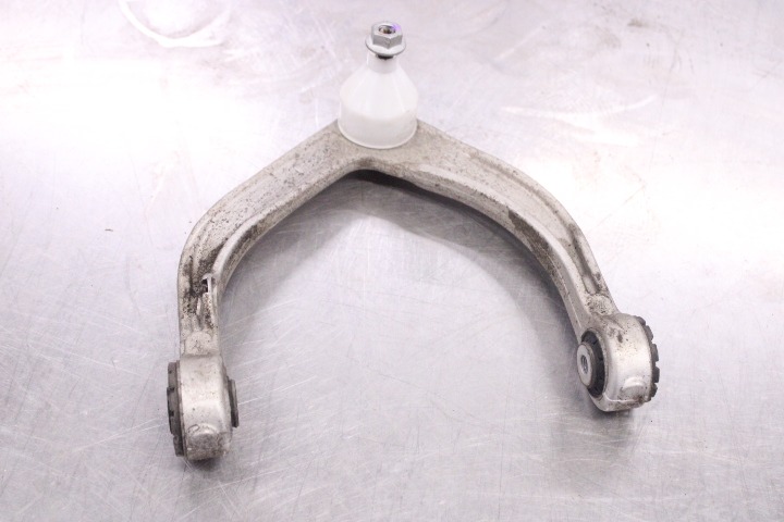 32395243 : Querlenker vorne oben und Tragarm hinten oben - Autoparts24
