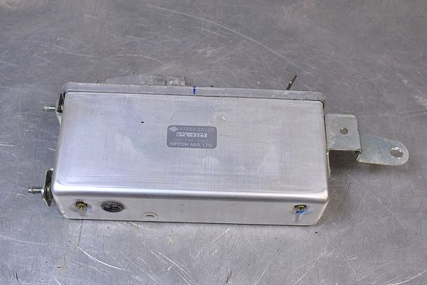 A b s - eletronic box NISSAN SUNNY Mk III Hatchback (N14)