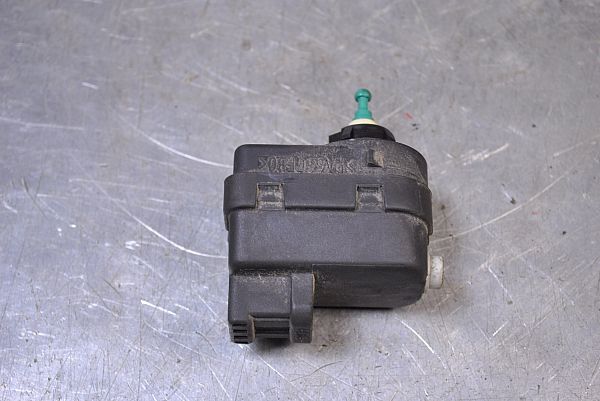 Światła – silnik regulacji OPEL VIVARO A Box (X83)