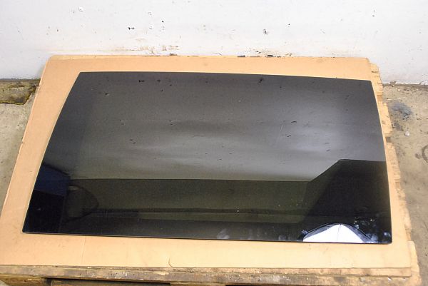Fenêtre latérale arrière CHRYSLER VOYAGER Mk III (RG, RS)