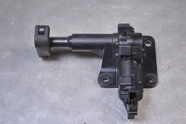Screen engine CHRYSLER VOYAGER Mk III (RG, RS)