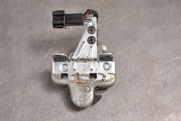 Verrouillage central SAAB 9-5 (YS3E)