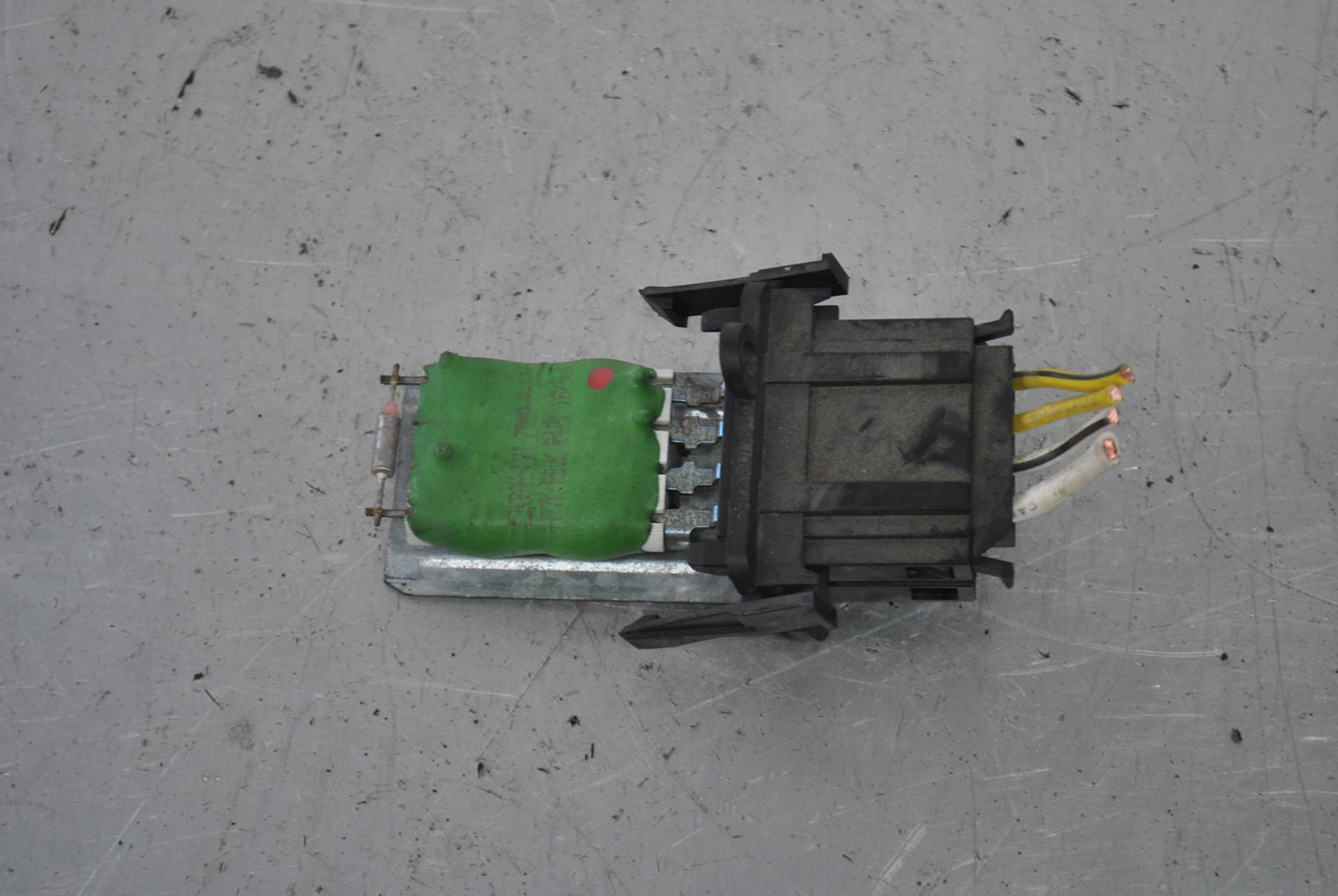 Rezystor wentylatora silnika dmuchawy SEAT INCA (6K9)